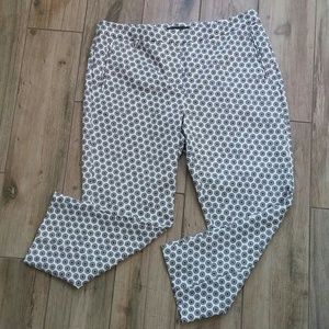 Adrianna Papell Cream Pattern kate Fit Capri Pants